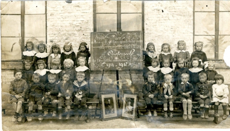 Klasfoto leerlingen basisschool &#039;t Klooster, Oosterzele