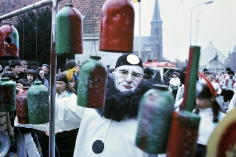 Silveer Reunes tijdens carnavalsstoet, Merelbeke, 1980