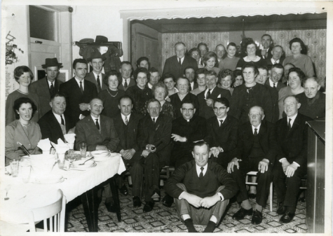 Groepsfoto van de kaartmaatschappij, Munte