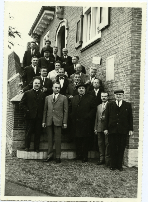 Handelsbeurs ontvangst op gemeentehuis, Sint-Lievens-Houtem, 1966.