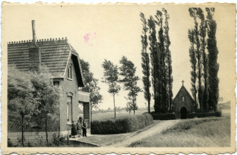 Sint-Livinuskapel en een woonhuis, Sint-Lievens-Houtem