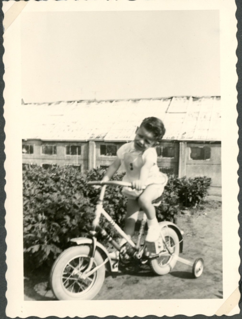 Marc Moerman op zijn driewieler, Merelbeke, 1962
