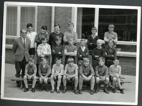 Klasfoto 6e leerjaar B, Paus Johannescollege Merelbeke, 1969