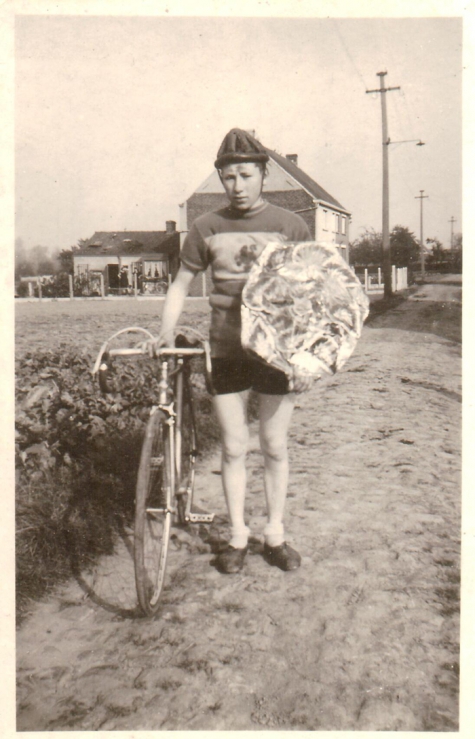 Marcel De Moor met overwinningspalm, Landskouter, 1948-1952