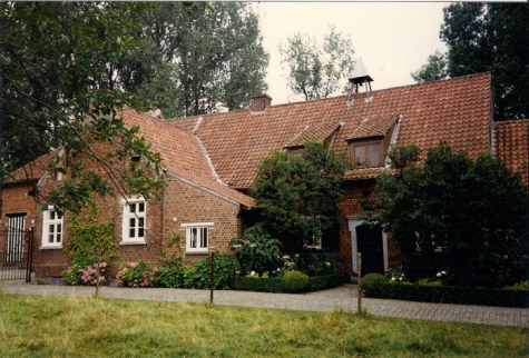 Hof te Bussegem, straatgevel, Sint-Lievens-Houtem, Vlierzele, 1990