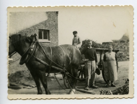 Met paard en kar onderweg, Gijzenzele, 1936