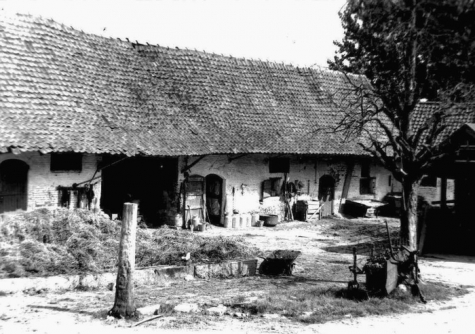 Hof te Letterhoutem, Zuidzijde, Sint-Lievens-Houtem
