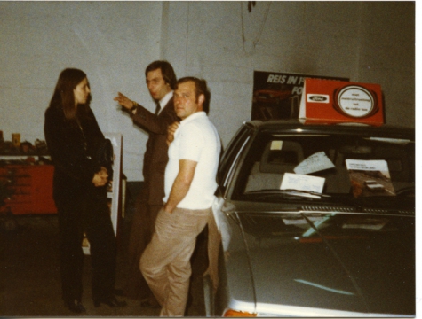 Aan het praten in de werkplaats, Melsen, 1980-1990