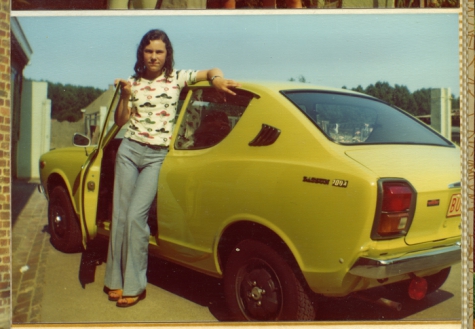 In de zon bij de wagen, Letterhoutem, 1970-1980