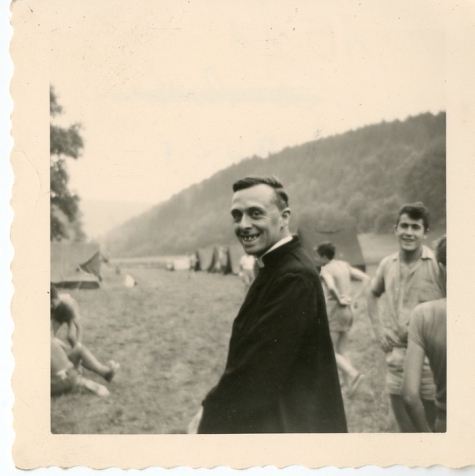 Chiro Melle, proost E.H Verhaeghe, kamp Maboge, 1961