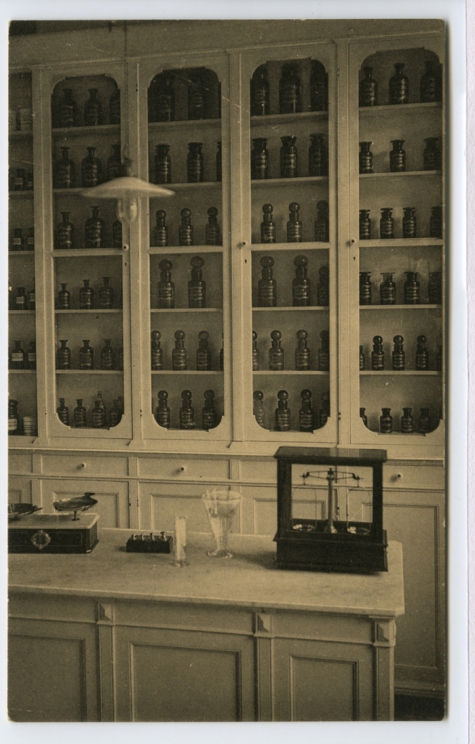 Apotheek, Caritasinstituut, Melle