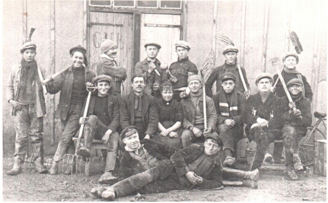 Groepsfoto seizoenarbeiders, Longeuil, 1923