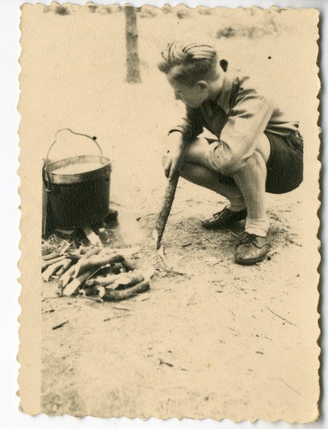 Chiro Melle, koken op houtvuur, 1943- 1947