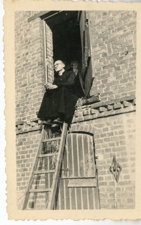 Chiro Melle, pater George, Bonheiden, 1945