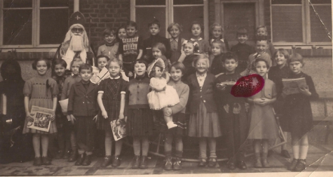 Sinterklaas op bezoek Sint-Lievens-Instituut 1954-55