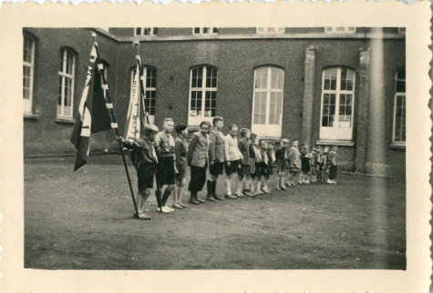 Openingsformatie chiro Melle in College Melle, 1950(?)