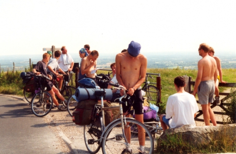 Op fietstocht in Engeland, 2000.