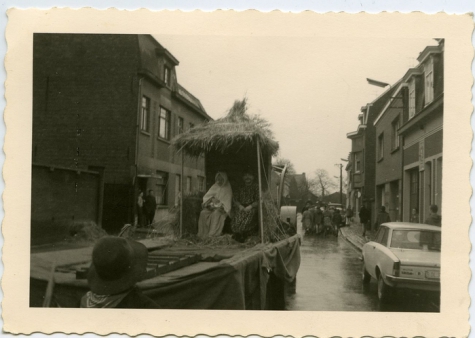 Driekoningenstoet in de Pontstraat, Chiro Melle, 1965- 1969.