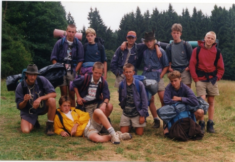 Groepsfoto van de kerels, Opont, 1999.