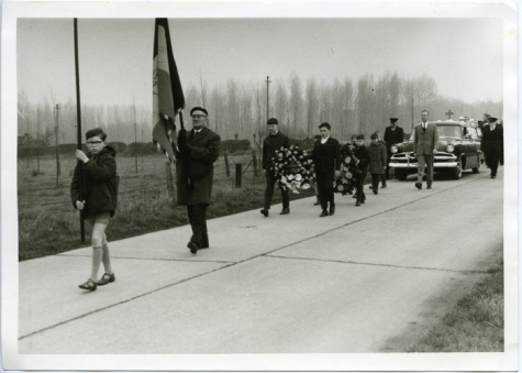 Begrafenis oud-strijder René Van Den Bulcke, Landskouter, 1967
