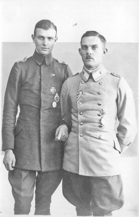Adjudant Adolf Genth en zijn piloot Radke, 1917