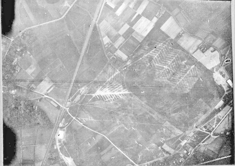 Luchtfoto van het vliegveld van Sint-Denijs-Westrem, 1917.