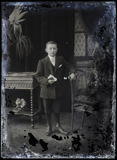 Staand portret, jongen, Pl.Communie, Melle, 1910-1920