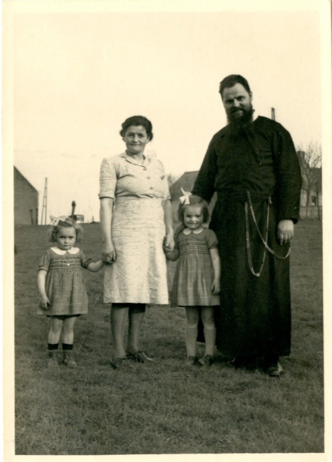 Pater Alfons Mabilde, Letterhoutem, 1947