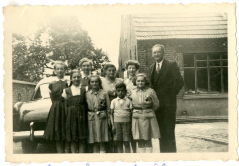 Familie Mabilde op vakantie bij de familie Strobbe, Gentbrugge, 1954