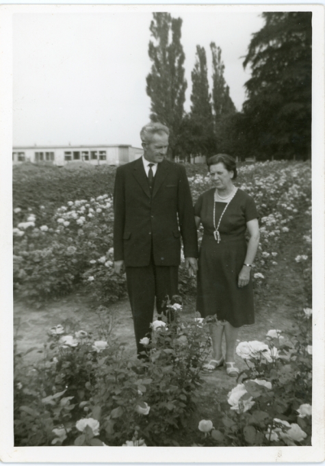 Boomkweker Edmond De Moor en vrouw, Oosterzele, jaren 1970
