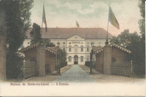 Maison de Melle-lez-Gand. - L'Entrée.