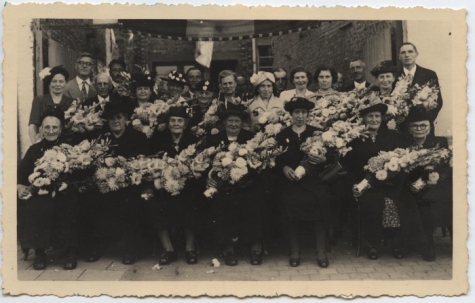 Gedecoreerde moeders voor de Grote Gezinnen, Melle, 1951