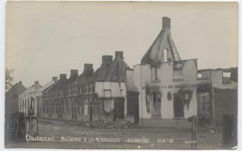 Uitgebrande huizen op de Brusselsesteenweg, Kwatrecht, Melle, 1914