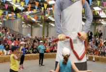 Dansje voor reus Mondje Wollaert, Merelbeke, 2013