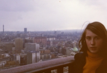 Gemeenteraadslid Marijke Pruyt op schoolreis, Londen, 1975