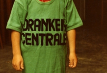 Schepen Jo Vermeulen als 5-jarige tijdens de vakantie in zijn ouderlijk huis in Sint-Lievens-Houtem, 1982