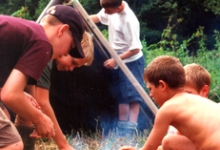 De rakkers maken een zweethut, Vresse, 2000.