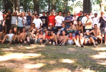 Groepsfoto op kamp in Slovakije, 2003.