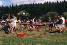 Levensgroot tafelvoetbal, Opont, 1999.