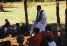 Misviering op kamp, Opont, 1999.