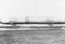 De LZ37 op zijn basis in Etterbeek, 1915