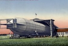 Zeppelin wordt uit loods getrokken, 1916
