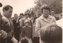 Burgemeester Otte tussen het volk, Sint-Lievens-Houtem, 1959
