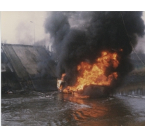 Uitbrandende tankwagen bij de ingestorte Scheldebrug, Melle, 1992