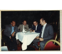 Dineren na de decoratie, Vorst, 1980-1990