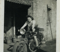 Op de motorfiets, 1940-1950