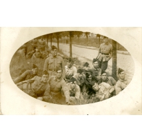 Groepsfoto van soldaten tijdens Eerste Wereldoorlog, details onbekend