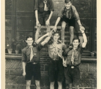 Chiro Melle bouwt piramide, 1950