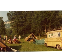 Chiro Melle met fiets op weg naar Lourdes, Frankrijk, 1975