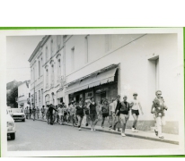 E.H. Callebaut met chirojongens in Lourdes, 1979